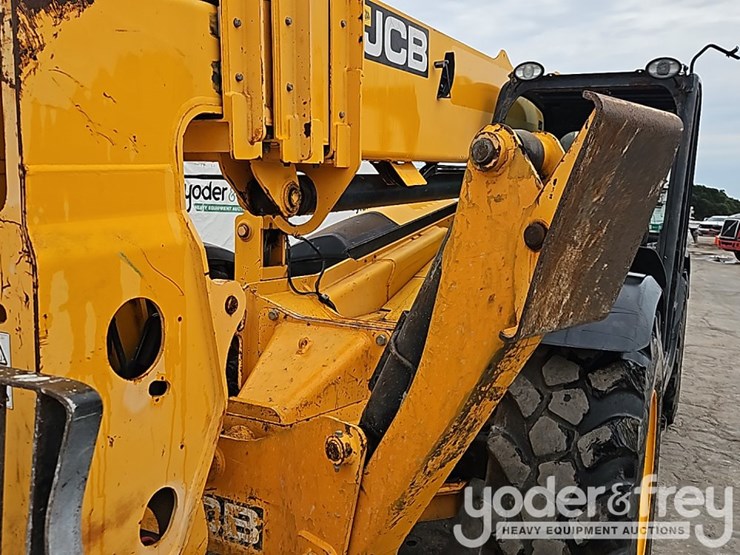 2016-jcb-512-56-image-16