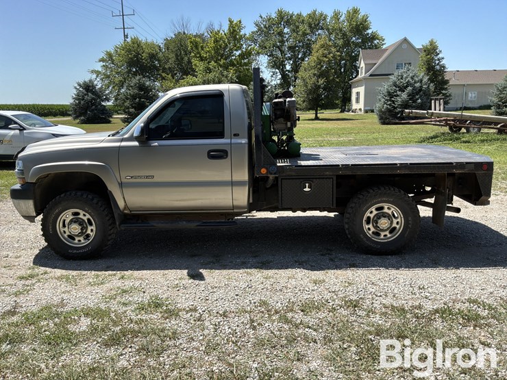 2001-chevrolet-k2500-image-8