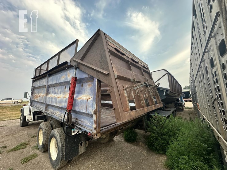 1988-ford-l9000-image-51