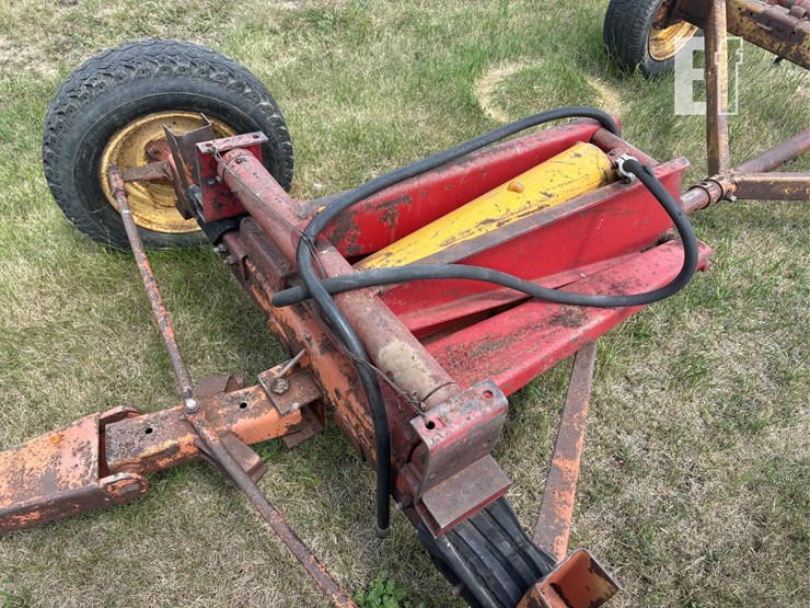 massey-ferguson-4-image-9
