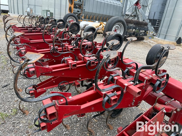 case-ih-1830-image-19