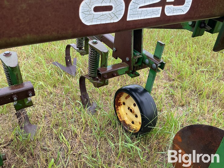 john-deere-825-image-14