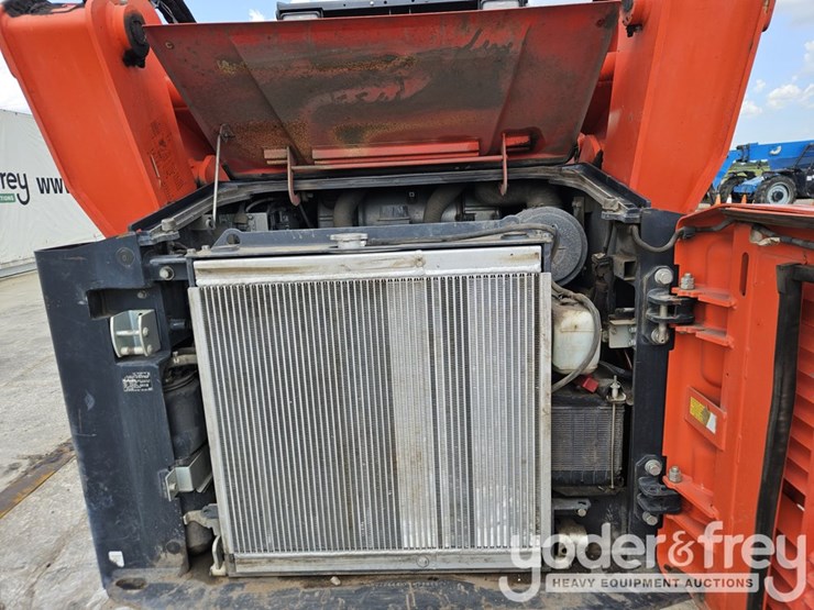2023-kubota-svl97-2-image-23