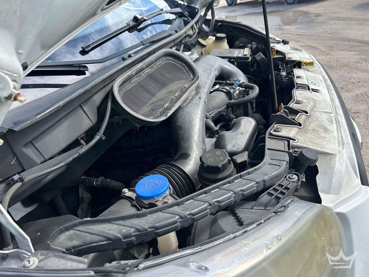 2017-ford-transit-image-8