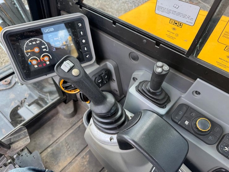 2022-jcb-55z-1-image-28