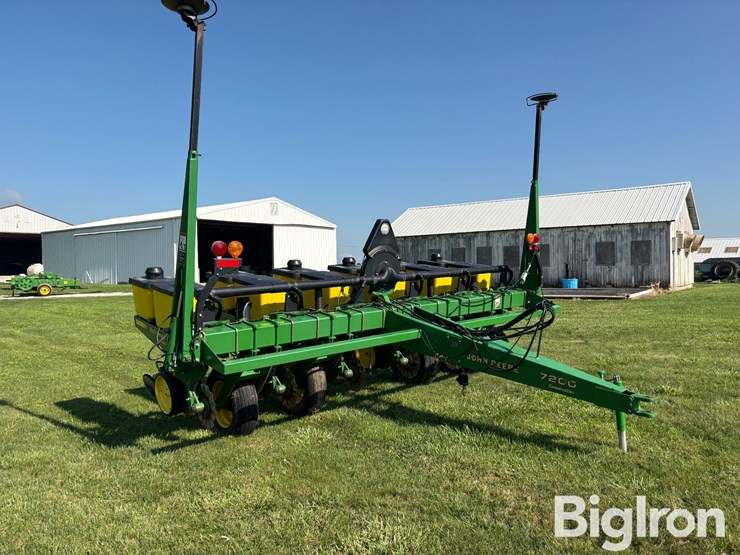 john-deere-7200-image-3