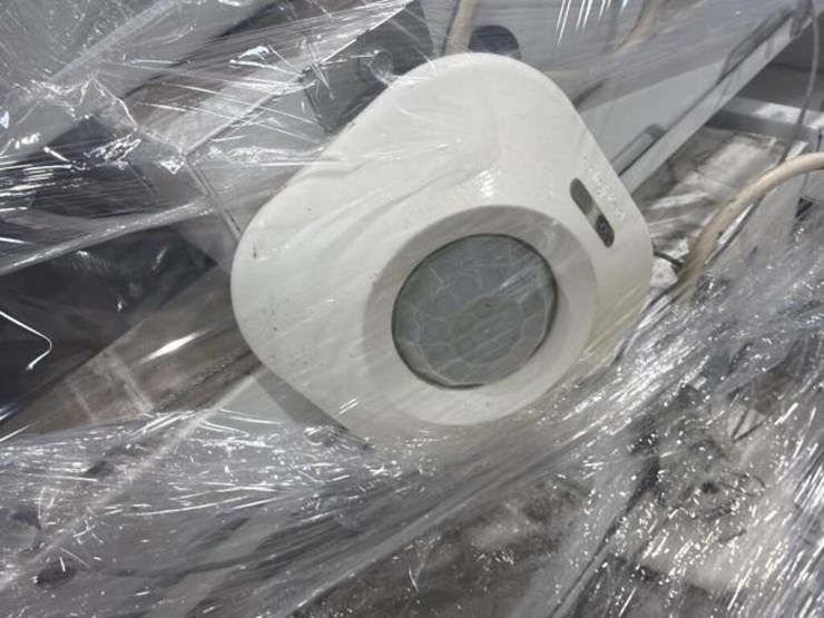 skid-of-multi-run-led-lights-image-5
