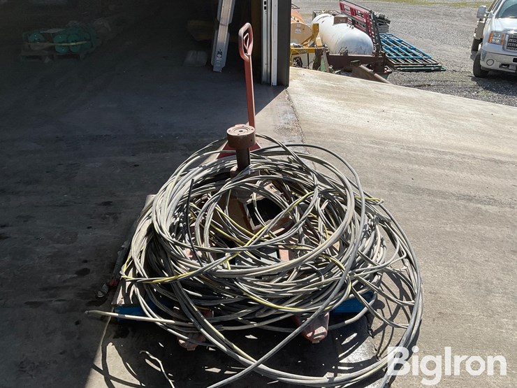 aluminum-wire-&-pallet-jack-image-3