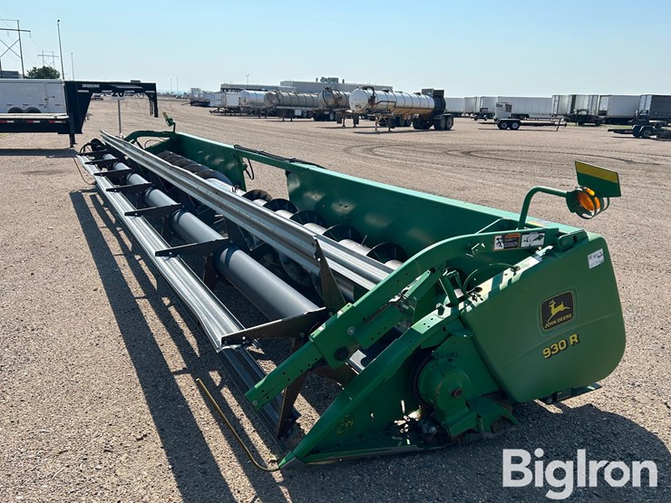 2001-john-deere-930r-image-1