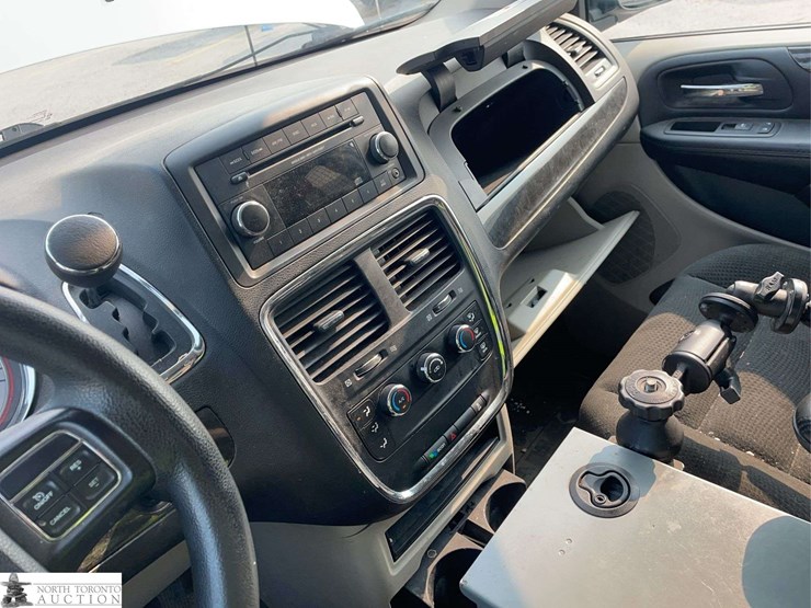 2015-ram-c/v-image-13