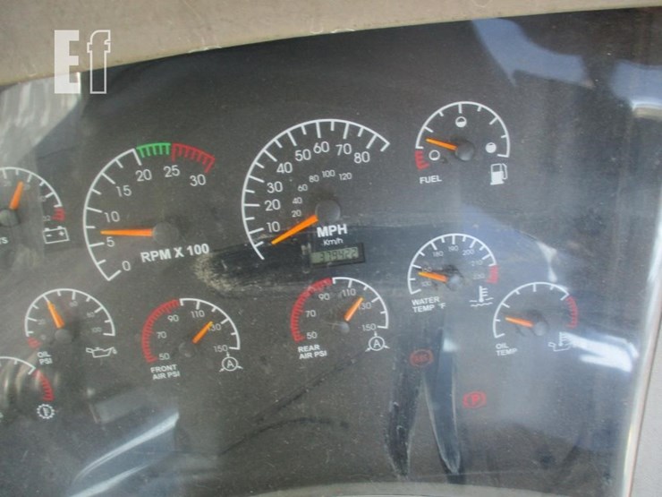 1999-mci-e4500-image-12