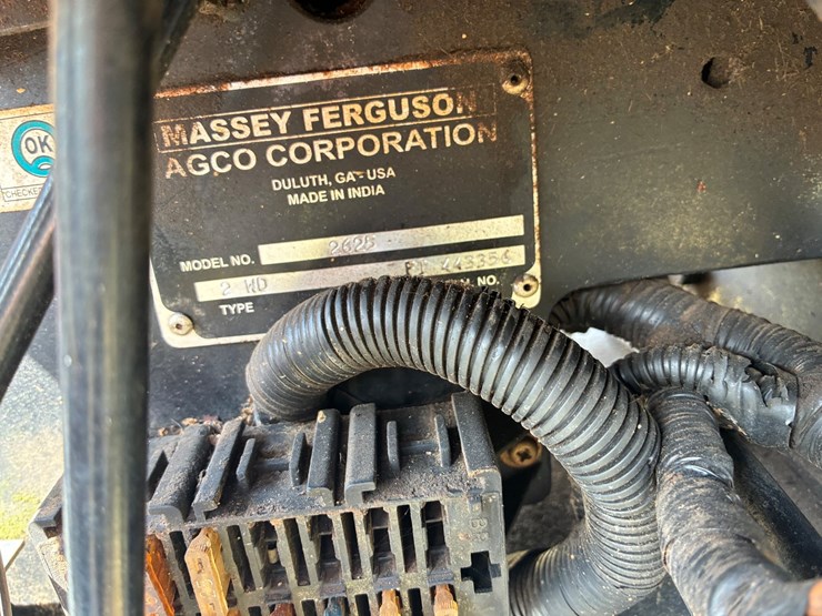 massey-ferguson-2625-image-9