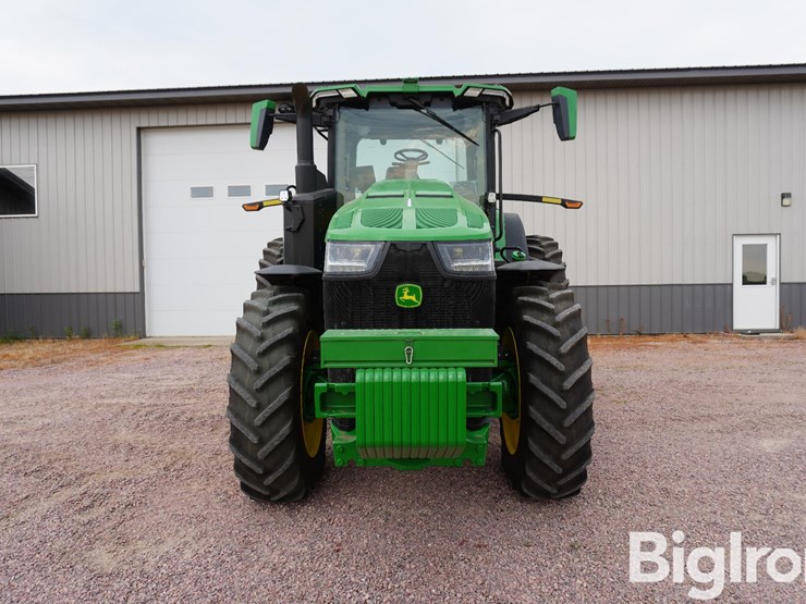 john-deere-8r-250-image-2