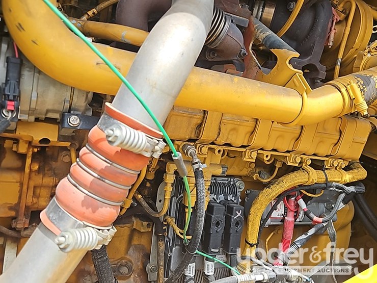 2023-deere-644p-image-33