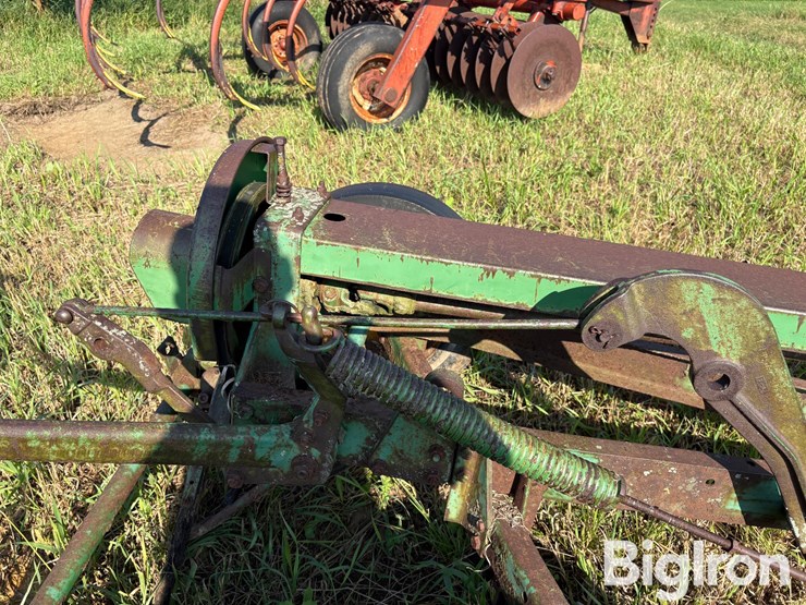 john-deere-37-image-11