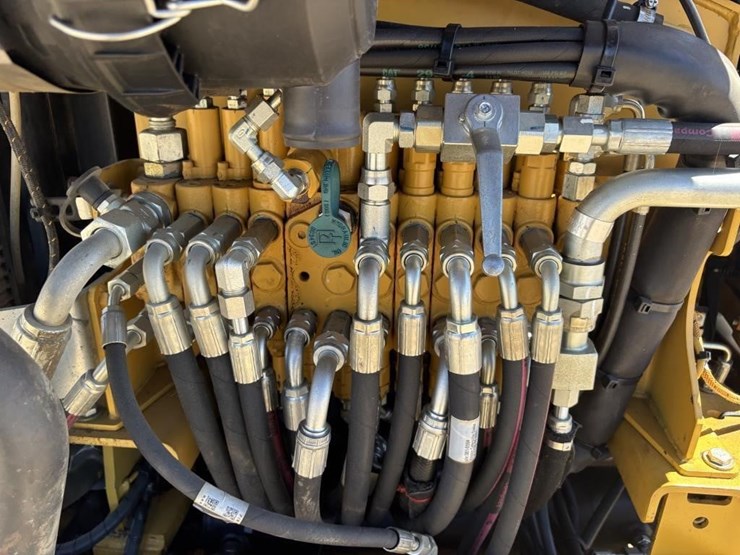 2017-caterpillar-304e2-cr-image-36