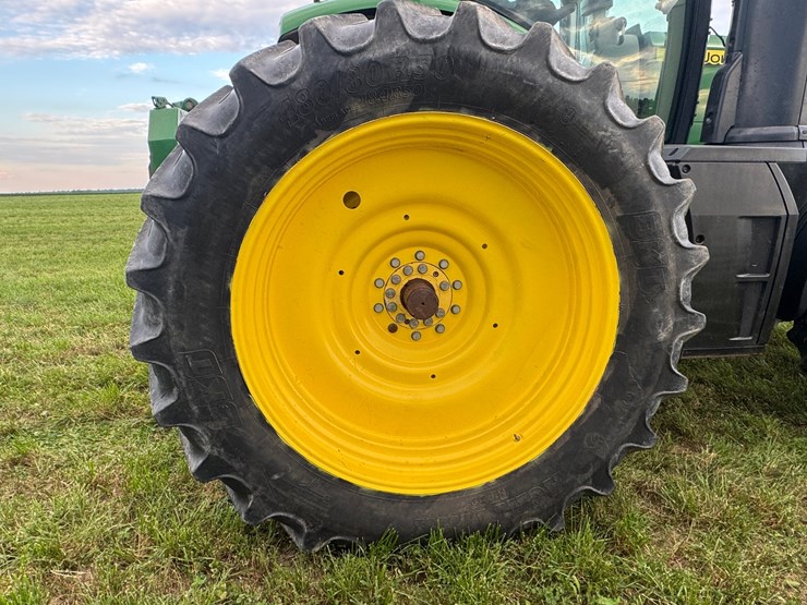 john-deere-8345r-image-44