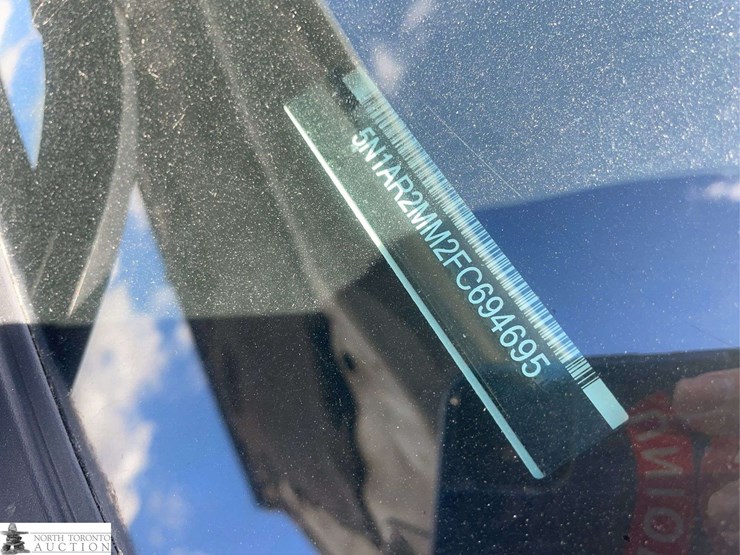 2015-nissan-pathfinder-image-16