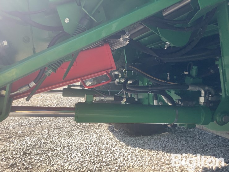 2020-john-deere-s770-image-15
