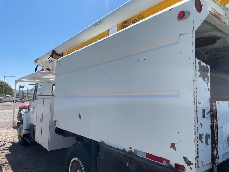 #2253-•-1998-isuzu-2-ton-cargo-truck-(has-nm-title)-(located-in-las-cruces)-image-4