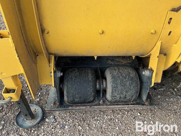 new-holland-750hd-image-11