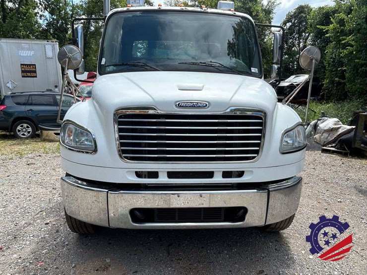 2015-freightliner-m2-t/a-flatbed-truck-image-14