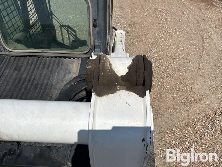 2016-bobcat-s750-image-18
