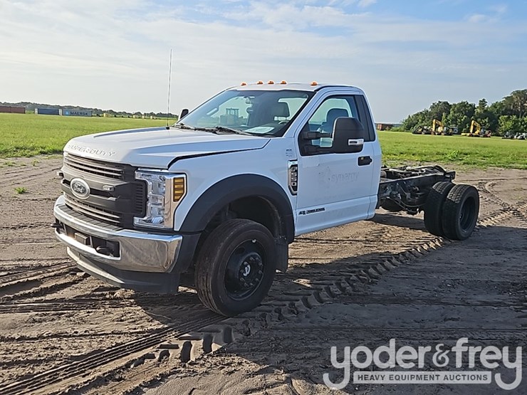 2018-ford-f550-image-1
