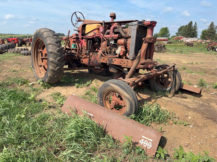 farmall-400-diesel-image-1