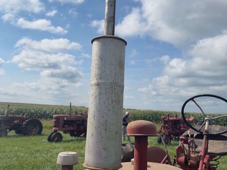 farmall-200-image-12