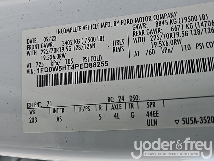2023-ford-f550-xl-image-36