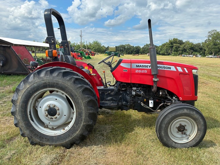 massey-ferguson-2625-image-1