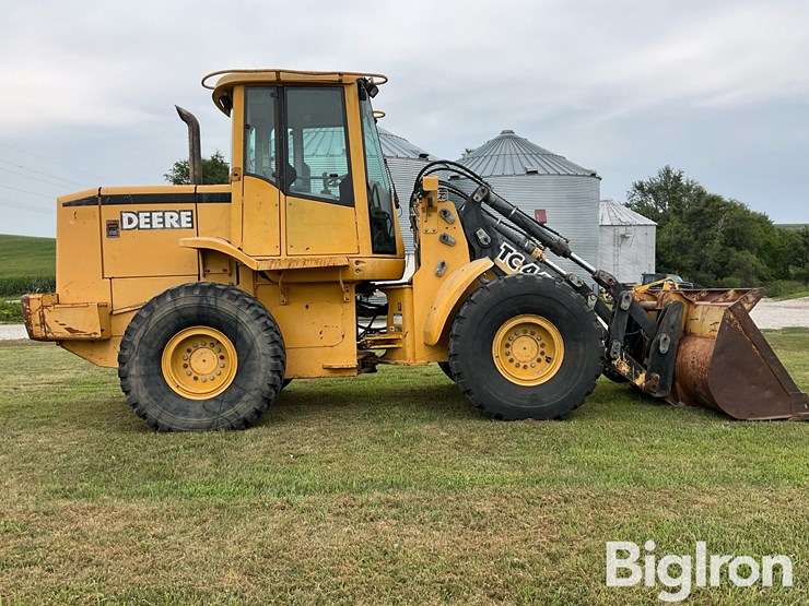 1999-deere-tc44h-image-4