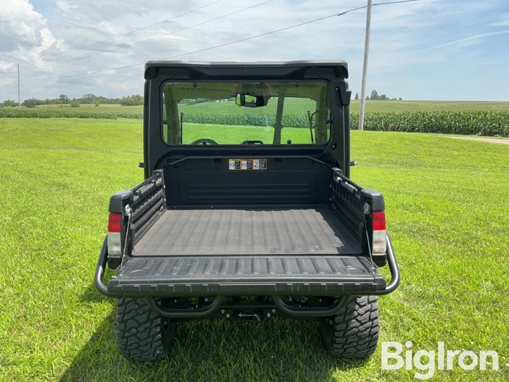 2023-john-deere-gator-image-18