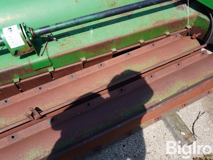 john-deere-220-image-18