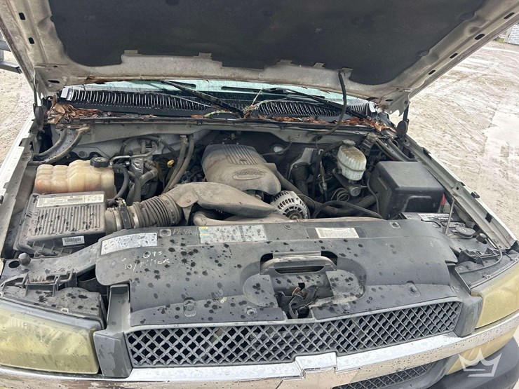 2003-chevrolet-silverado-3500-image-12