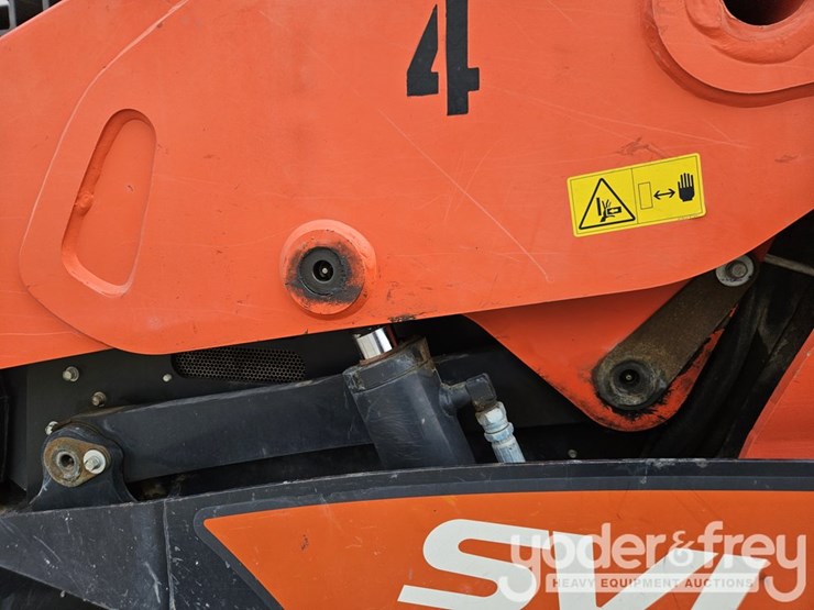 2023-kubota-svl97-2-image-21