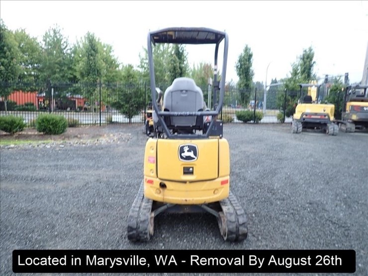 2019-deere-17g-image-24