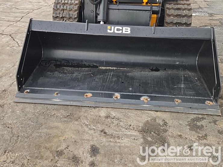2026-jcb-215t-image-10