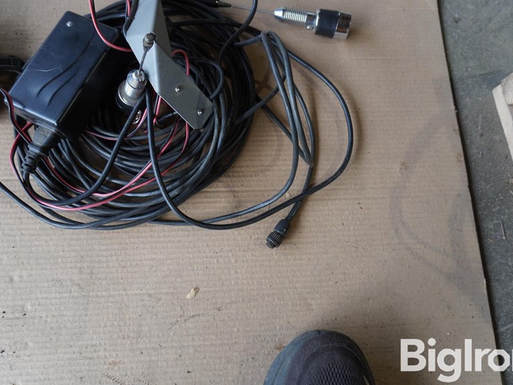 outback-baseline-x-rtk-base-station-image-11