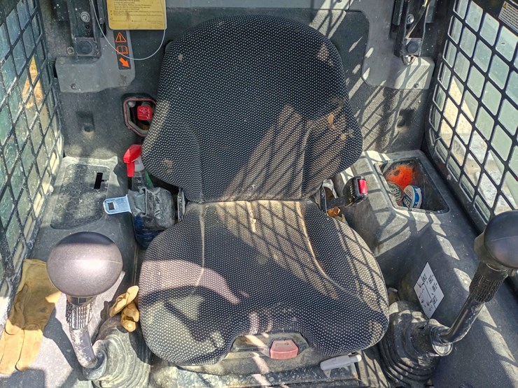 2022-bobcat-t66-image-28