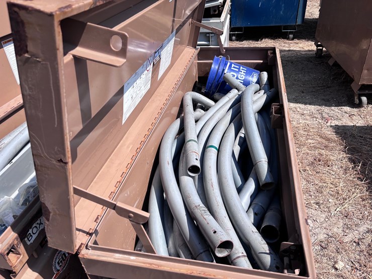#5112-•-jobsite-toolbox-with-miscellaneous-items-image-2