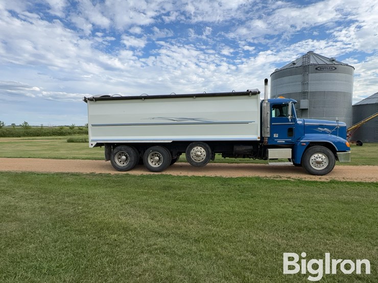 2000-freightliner-fld120-image-4