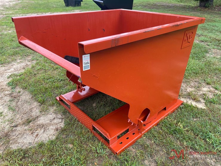 new-2yd-self-dumping-hopper-image-7