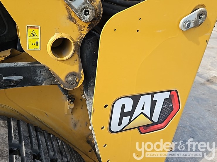 2025-caterpillar-255-image-21