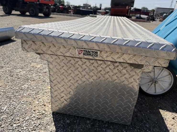 truck-tool-box-image-3