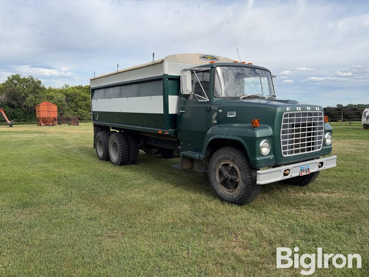 1978-ford-f700-image-3