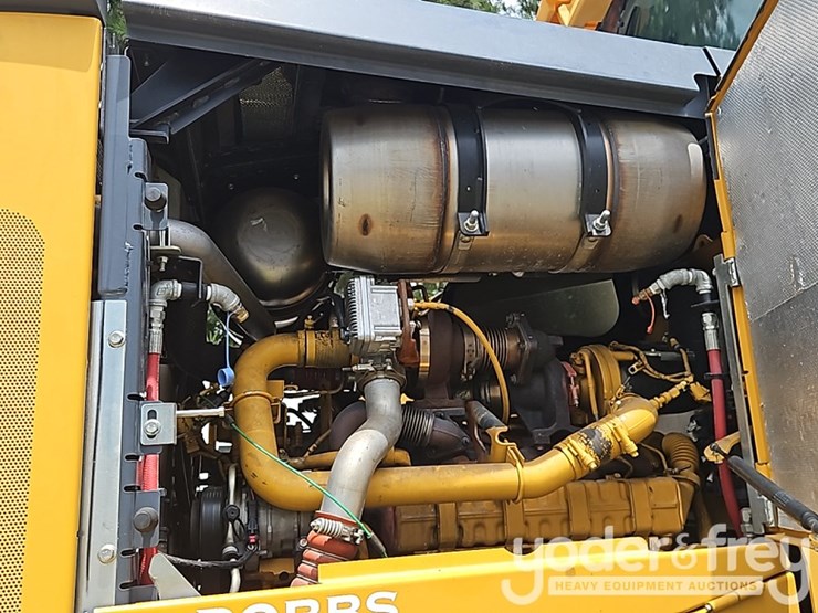 2023-deere-644p-image-32