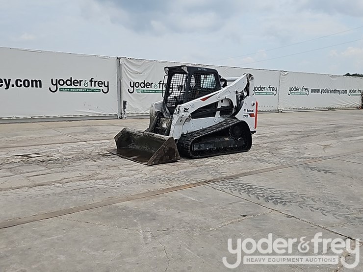 2023-bobcat-t740-image-2