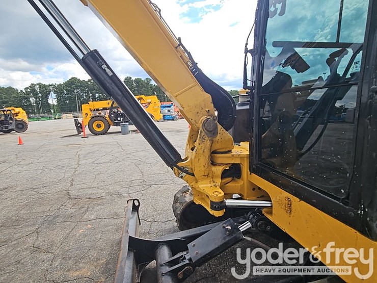 2023-caterpillar-306-cr-image-26